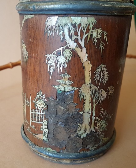 Pipe à opium ancienne en bois de bambou incrustation nacre XIX ième